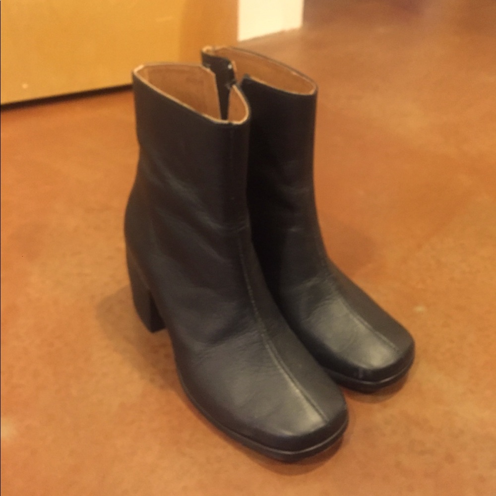 Leather Chelsea Boot Handmade in Guatemala sz8